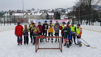 Sportowe zmagania na suskim lodowisku