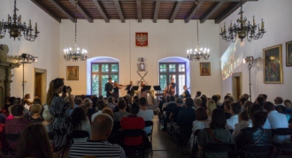 Mozart na Wakacjach w zamkowych murach