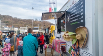 Czar jedzenia na kółkach, czyli food trucki w Suchej Beskidzkiej.