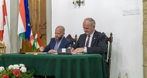 Odnowienie Umowy Partnerskiej pomiędzy Suchą Beskidzką a Jászberény