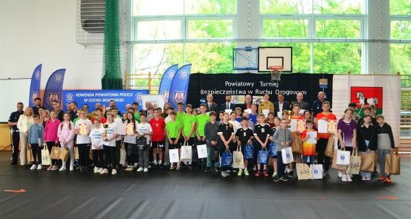 Szkoła Podstawowa nr 1 w Suchej Beskidzkiej gościła etap powiatowy Ogólnopolskiego Turnieju Bezpieczeństwa w Ruchu Drogowym