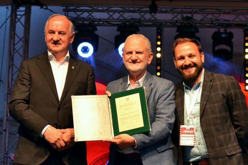 Krzysztof Gierat Honorowym Obywatelem Suchej Beskidzkiej