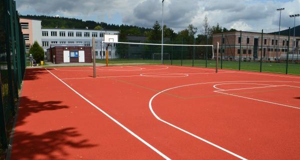Zakończono modernizację kompleksu sportowego Orlik
