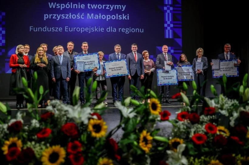Sucha Beskidzka laureatem konkursu „Wspólnie tworzymy przyszłość Małopolski. Fundusze Europejskie dla regionu