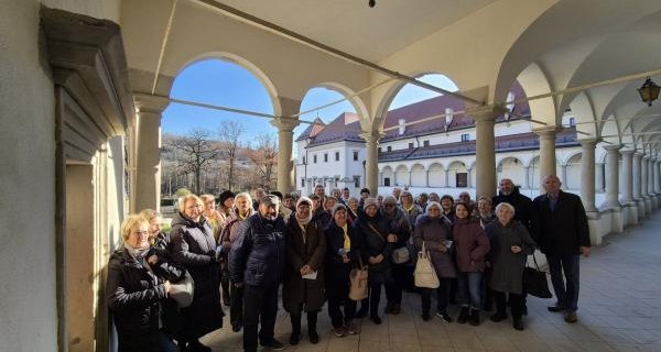 Partnerstwo, które trwa. Wizyta seniorów z Fromborka w Suchej Beskidzkiej