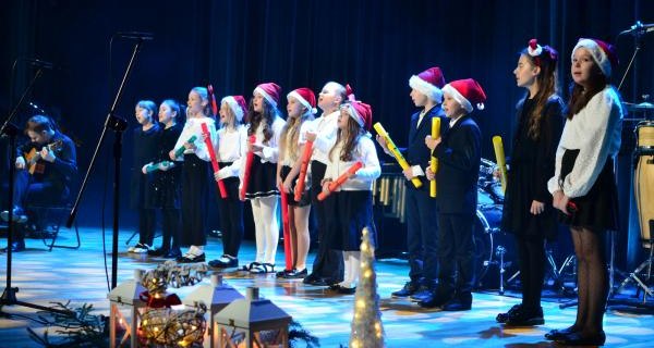 Szkoła Muzyczna zaprasza na Koncert Świąteczny