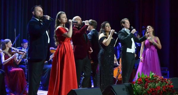 XXII Koncerty Noworoczne w Suchej Beskidzkiej przeszły do historii jako prawdziwe święto muzyki, elegancji i noworocznych emocji