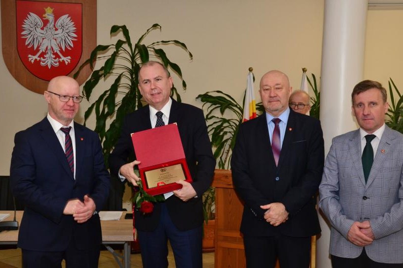 Dyrektor Muzeum Miejskiego Suchej Beskidzkiej laureatem Nagrody Starosty Suskiego