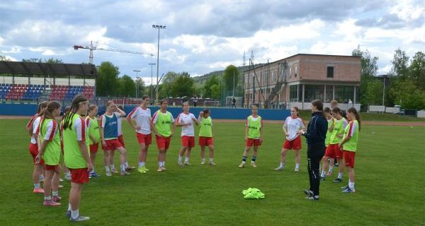 Sportowa wizytówka regionu! Miejskie Centrum Sportu i Rekreacji w Suchej Beskidzkiej przyciąga sportowców z całej Polski