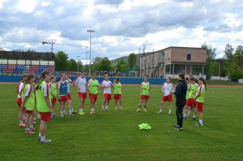 Sportowa wizytówka regionu! Miejskie Centrum Sportu i Rekreacji w Suchej Beskidzkiej przyciąga sportowców z całej Polski