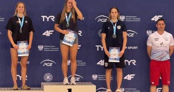 Wiktoria Gracjasz pływacką mistrzynią Polski