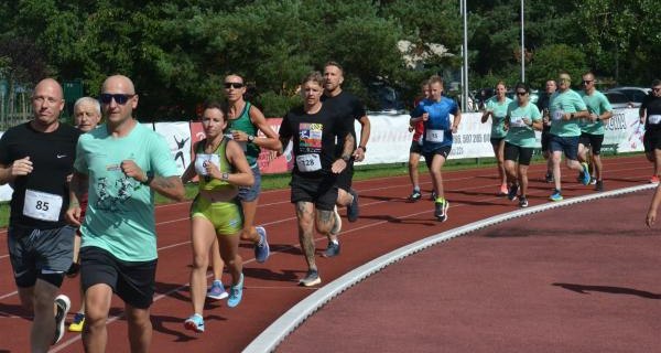 Biegali, skali, pchali i rzucali…  II Otwarte Mistrzostwa Powiatu Suskiego w Lekkiej Atletyce za nami