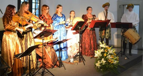 Edukacja, pasja i tradycja. III Letnia Akademia Muzyki Dawnej w Suchej Beskidzkiej