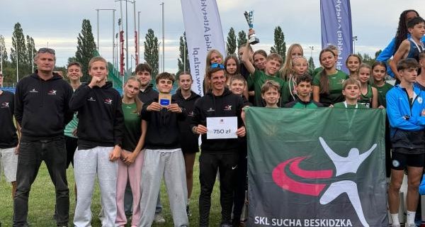Rozwinięta miejska infrastruktura i sportowa pasja przynoszą wymierne efekty. SKL Sucha Beskidzka drugą drużyną w Małopolsce!