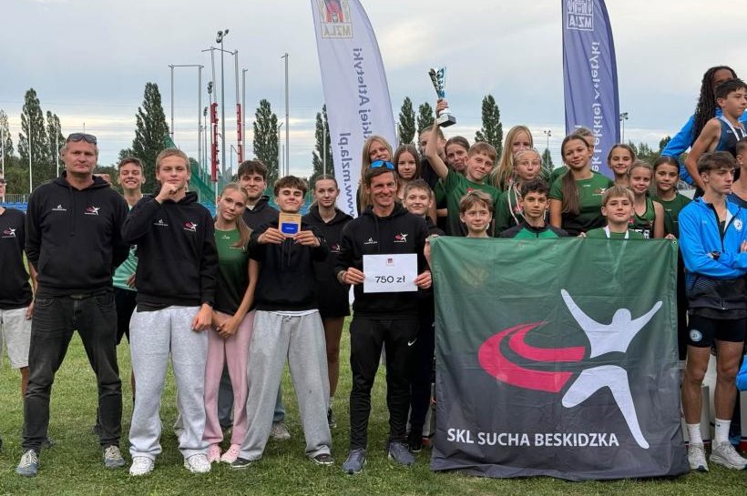 Rozwinięta miejska infrastruktura i sportowa pasja przynoszą wymierne efekty. SKL Sucha Beskidzka drugą drużyną w Małopolsce!