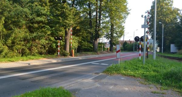 Automatyzacja przejazdu kolejowego na ul. Zamkowej wymusiła likwidację przejścia dla pieszych