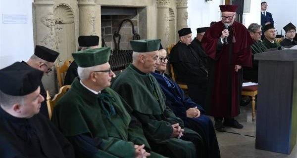 25 lat WSTiE – uczelni, która na stałe wpisała się w historię Suchej Beskidzkiej