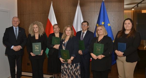Burmistrz Miasta przyznał nagrody za pracę na rzecz edukacji