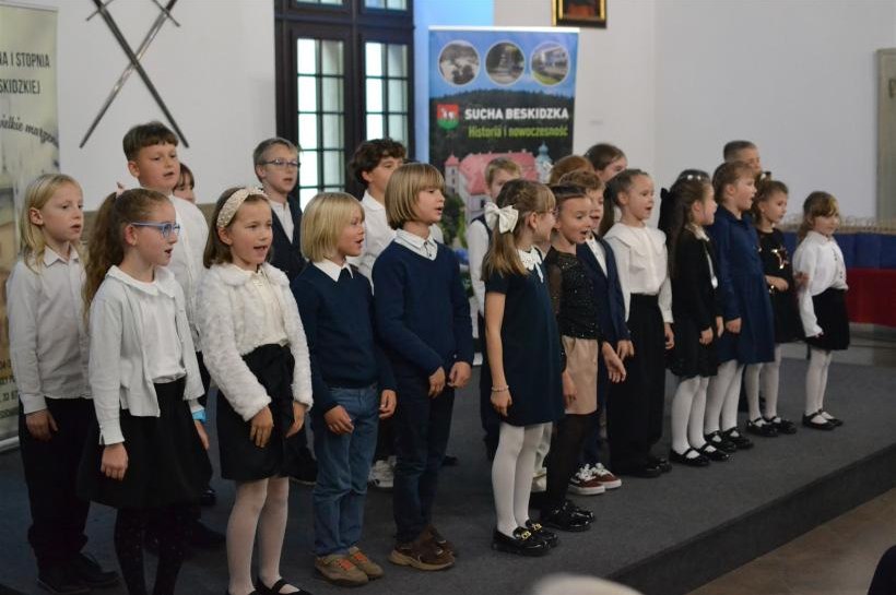 Szkoła Muzyczna w Suchej Beskidzkiej rozwija talenty dzieci i młodzieży. Uroczyste ślubowanie nowego rocznika